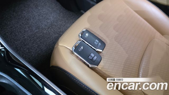 Kia Canival 2021 — photo 20