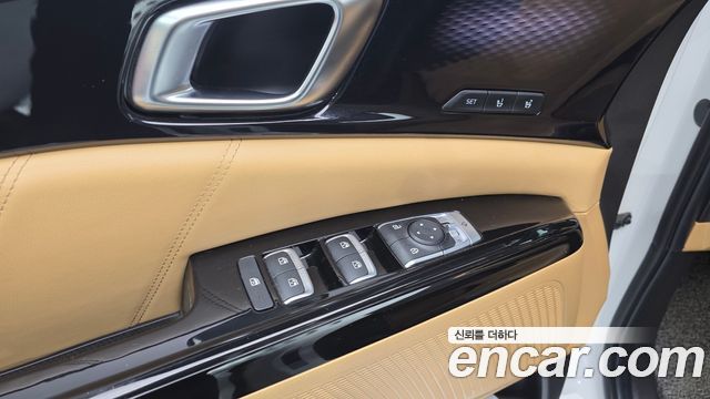 Kia Canival 2021 — photo 28