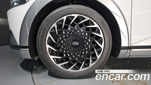 Hyundai Ioniq5 2023 — photo 5