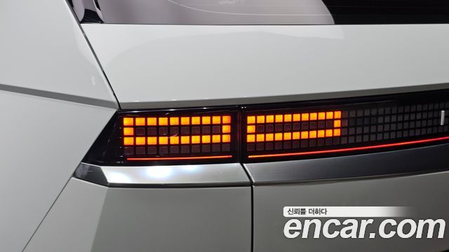 Hyundai Ioniq5 2023 — photo 9