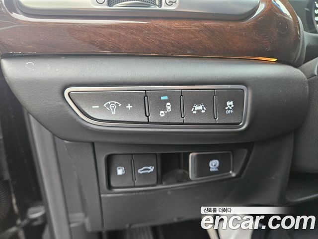 Genesis EQ900 2016 — photo 14