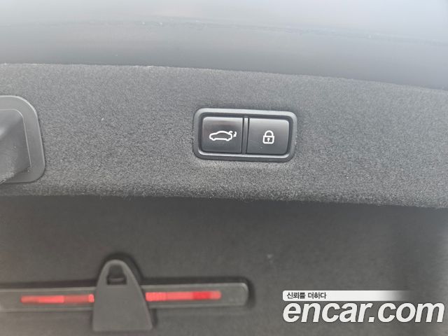 Genesis EQ900 2016 — photo 18