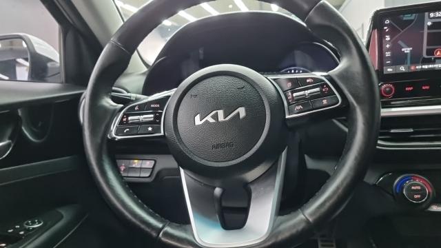 Kia K3 2023 — photo 12