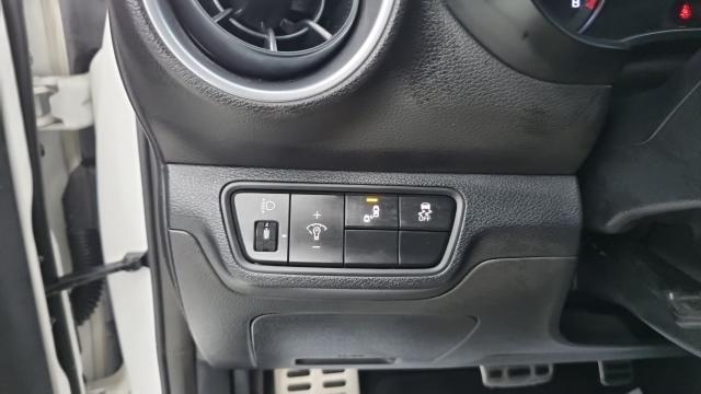 Kia K3 2023 — photo 14