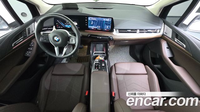 BMW 2-Series 2025 — photo 10