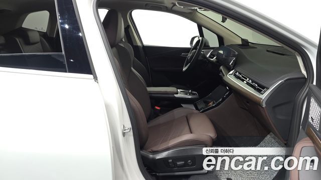 BMW 2-Series 2025 — photo 16