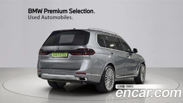 BMW X7 2026 — photo 2