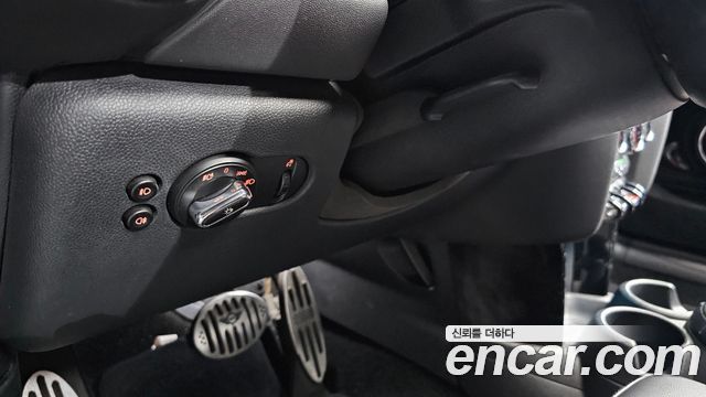 Mini Cooper 2016 — photo 23