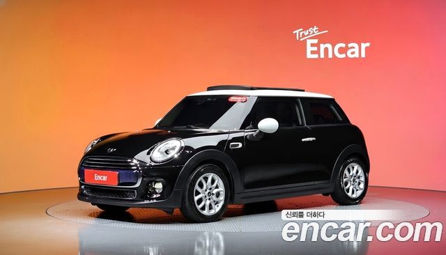 Mini Cooper 2016 — photo 1