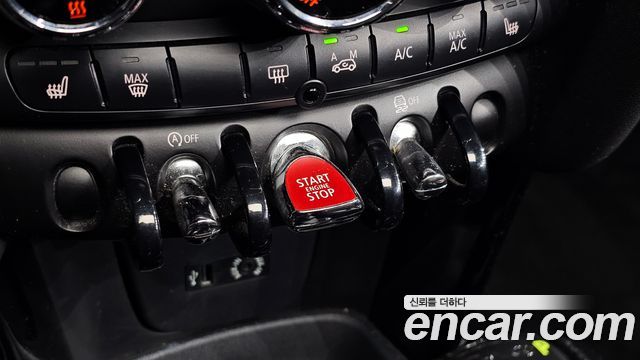 Mini Cooper 2016 — photo 29
