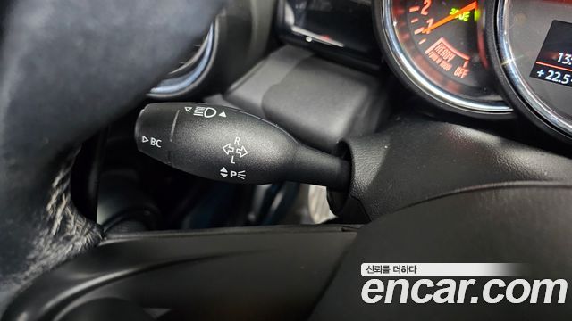 Mini Cooper 2016 — photo 30