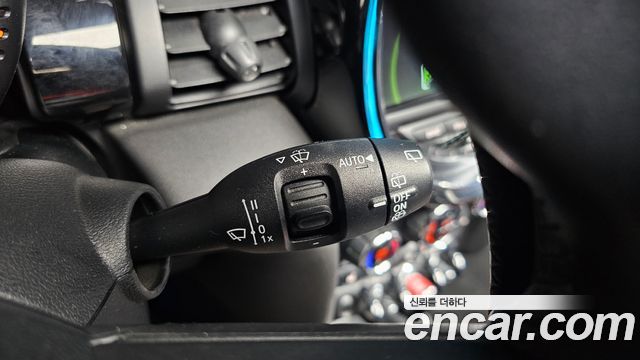 Mini Cooper 2016 — photo 31