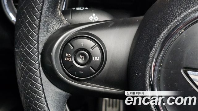 Mini Cooper 2016 — photo 32