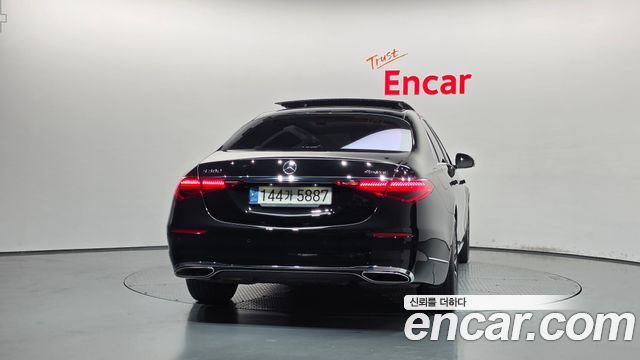 Mercedes-Benz S-Class 2022 — photo 4