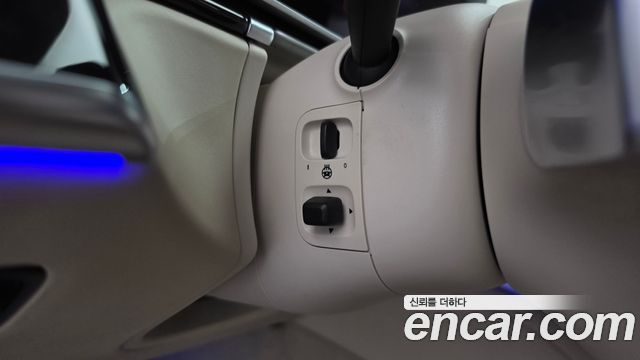 Mercedes-Benz S-Class 2022 — photo 23