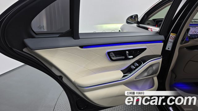Mercedes-Benz S-Class 2022 — photo 15