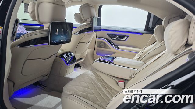 Mercedes-Benz S-Class 2022 — photo 27