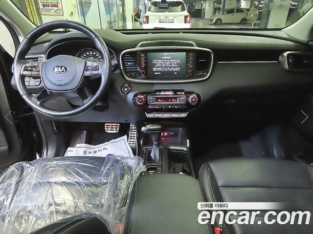 Kia Sorento 2019 — photo 10