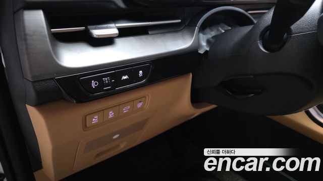 Kia Canival 2023 — photo 14