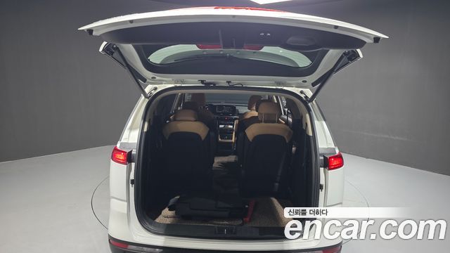 Kia Canival 2023 — photo 20