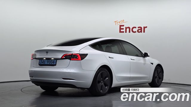 Tesla Model 3 2021 — photo 2