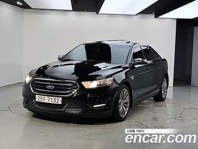 Ford Taurus 2013 — photo 1