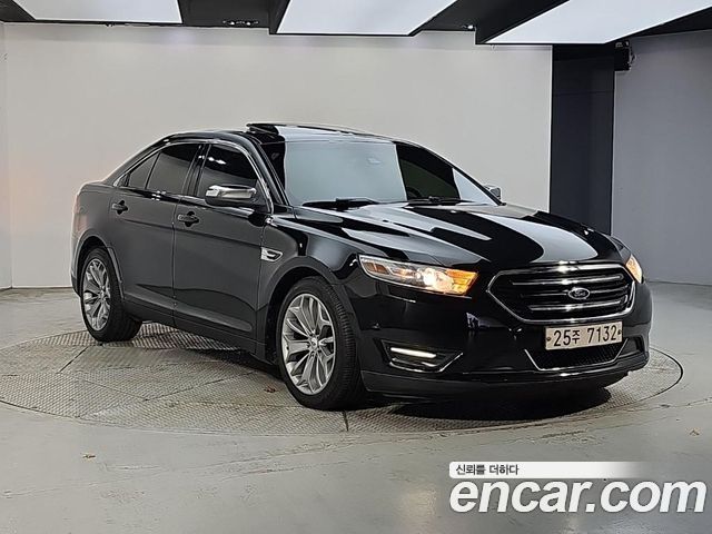 Ford Taurus 2013 — photo 2