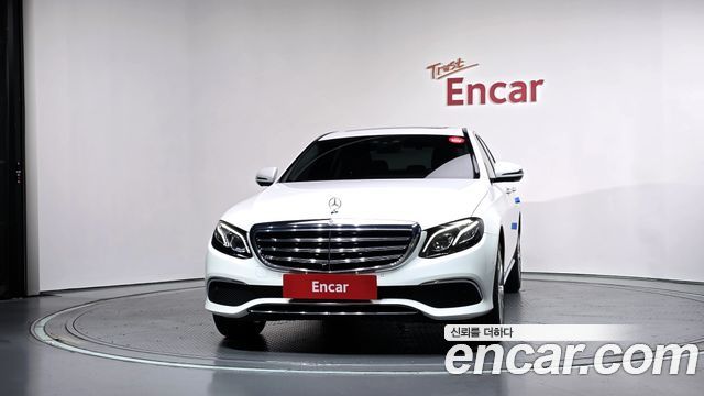 Mercedes-Benz E-Class 2018 — photo 3