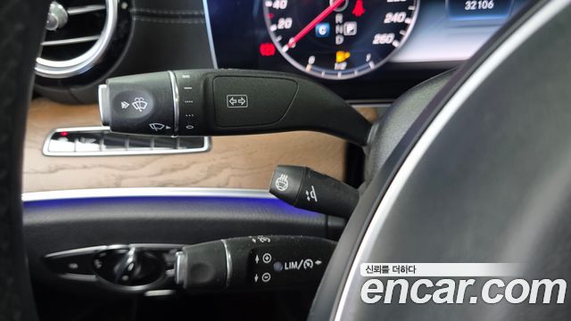 Mercedes-Benz E-Class 2018 — photo 28