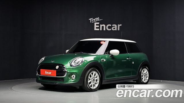 Mini Cooper 2020 — photo 1