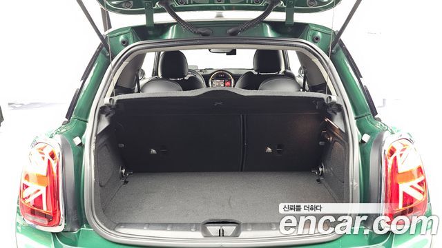 Mini Cooper 2020 — photo 20