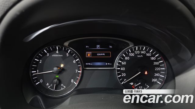 Nissan Altima 2018 — photo 11