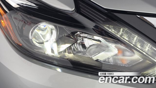 Nissan Altima 2018 — photo 8