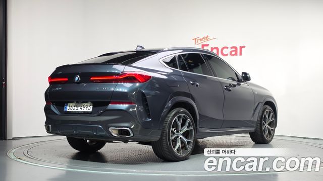 BMW X6 2022 — photo 2