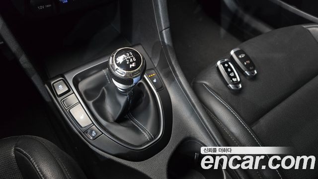 Hyundai Veloster 2019 — photo 9