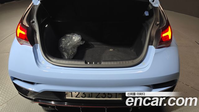Hyundai Veloster 2019 — photo 20