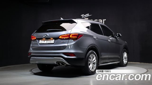 Hyundai Santafe 2016 — photo 2