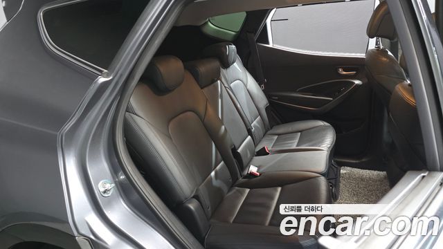 Hyundai Santafe 2016 — photo 17