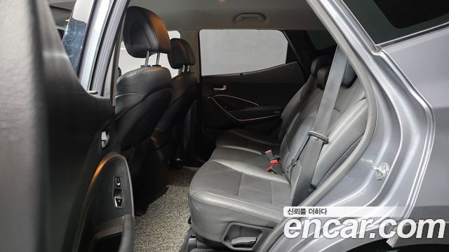 Hyundai Santafe 2016 — photo 18