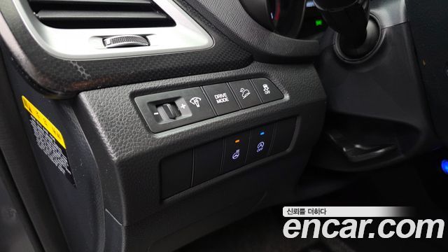 Hyundai Santafe 2016 — photo 24
