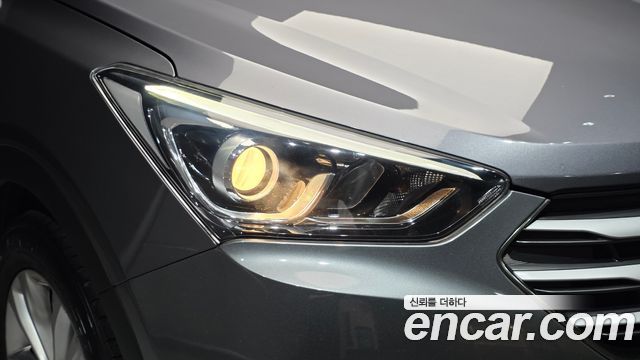 Hyundai Santafe 2016 — photo 8