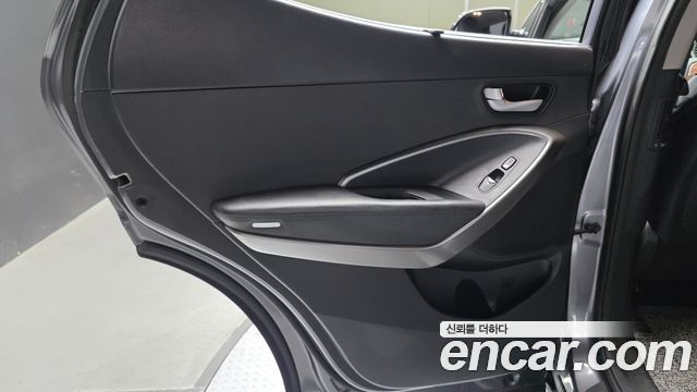 Hyundai Santafe 2016 — photo 15