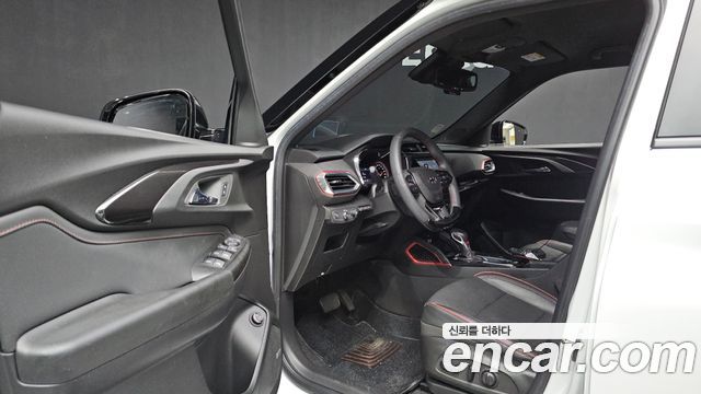 Chevrolet Korea Trailblazer 2022 — photo 13