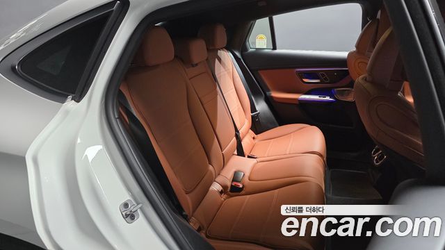 Mercedes-Benz GLC-Class 2026 — photo 17