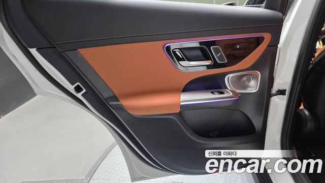 Mercedes-Benz GLC-Class 2026 — photo 15
