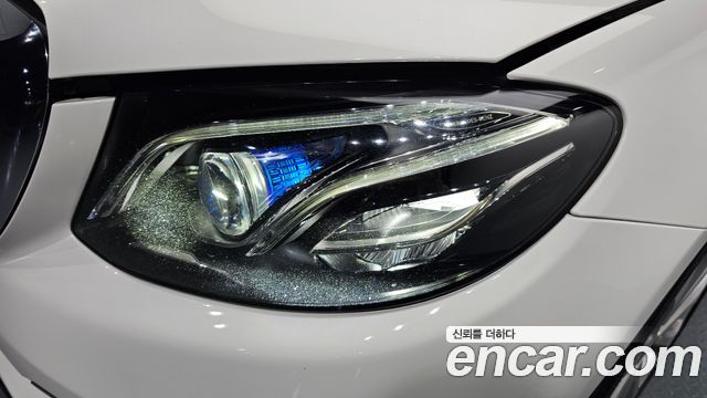 Mercedes-Benz E-Class 2019 — photo 8