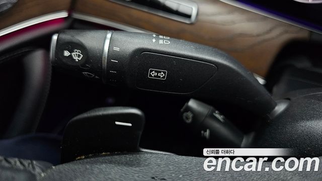 Mercedes-Benz E-Class 2019 — photo 30