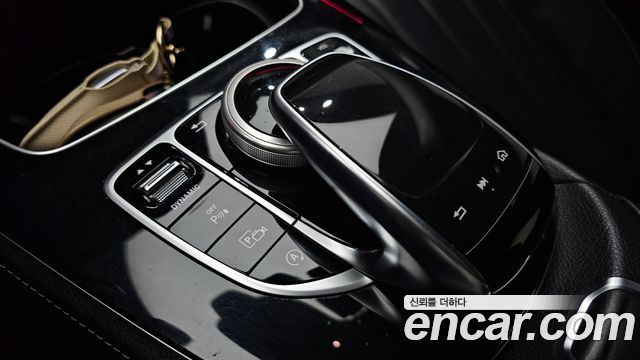 Mercedes-Benz E-Class 2019 — photo 32