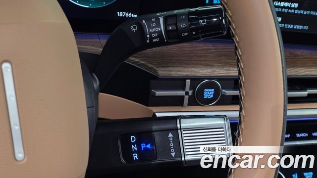 Hyundai Santafe 2025 — photo 9