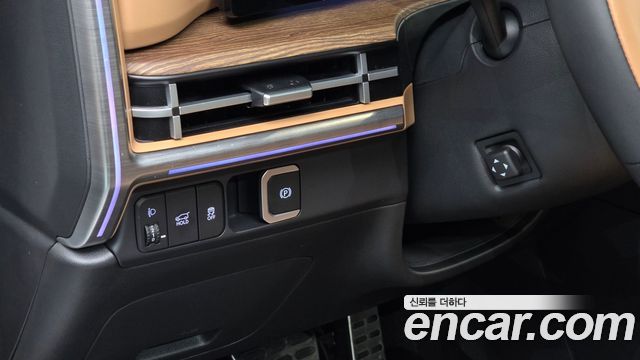Hyundai Santafe 2025 — photo 14